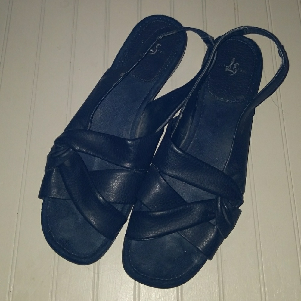 Life Stride Leather Sandals